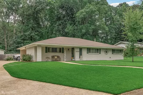 1305 Mark Dr, Minden, LA 71055