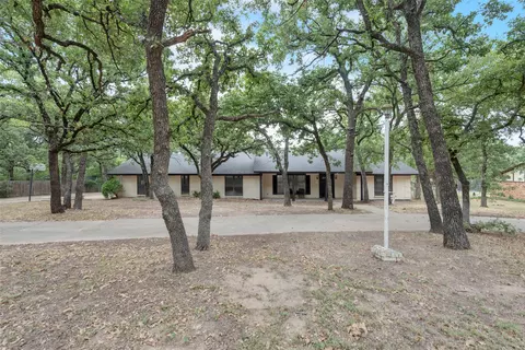 97 Drover Dr, Fort Worth, TX 76244