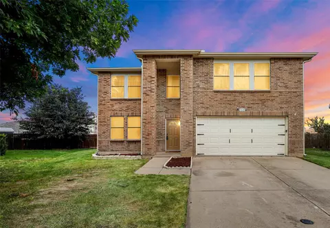 5220 Lava Rock Dr, Fort Worth, TX 76179
