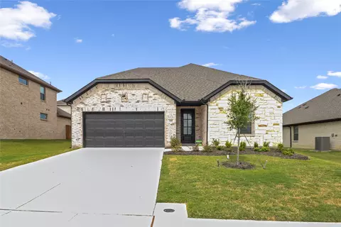 310 Ranch Rd, Justin, TX 76247