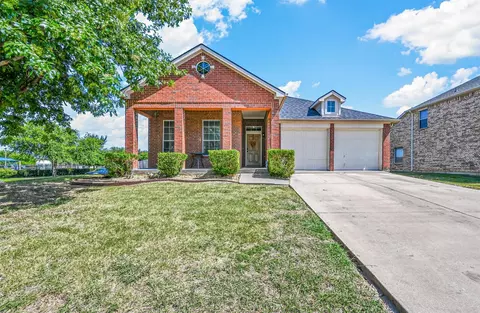 1030 Abigail Dr, Arlington, TX 76002
