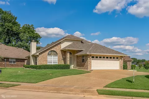 1505 Williamsburg Dr, Bossier City, LA 71112