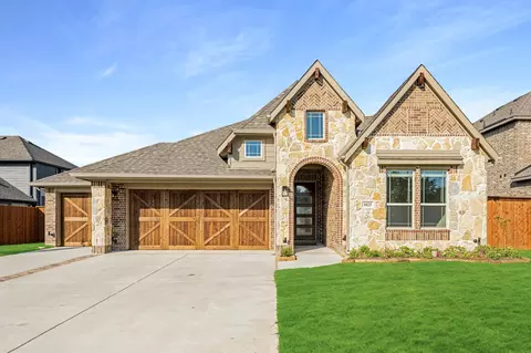 1025 Stillmeade Dr, Midlothian, TX 76065
