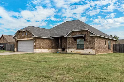 308 W Alene Dr, Mabank, TX 75147