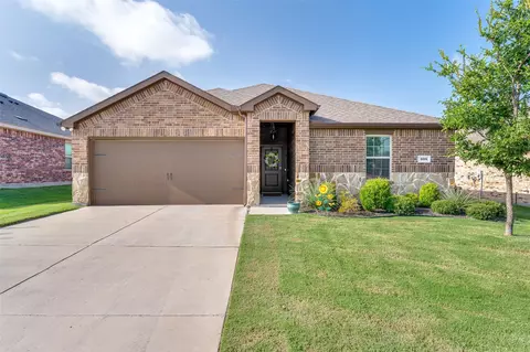 908 English Dr, Aubrey, TX 76227