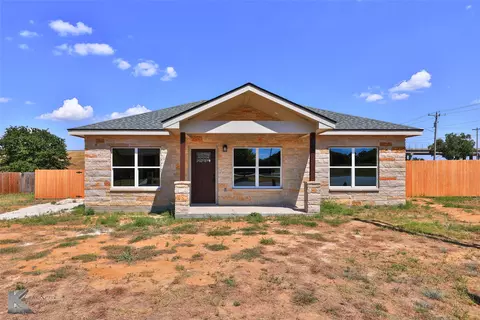 101 Charnel St, Clyde, TX 79510