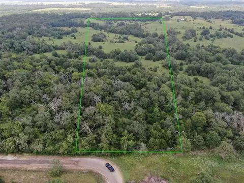 1 County Road 411, Buffalo, TX 75831