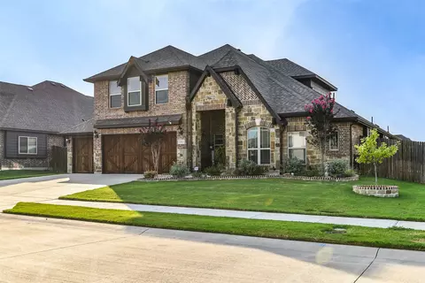 183 Mockingbird Dr, Waxahachie, TX 75165
