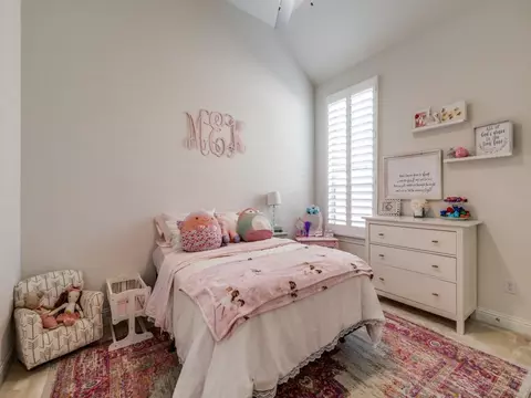Bedroom - 1540 Jocelyn Dr, Haslet, TX 76052 photo 4 of 5