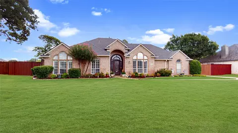 121 Mustang Trl, Shady Shores, TX 76208