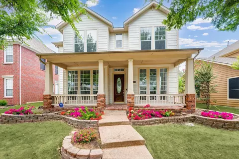 1820 Auburn Dr, Carrollton, TX 75007