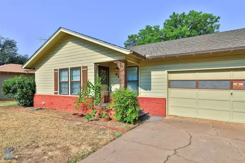 418 Woodlawn Dr, Abilene, TX 79603