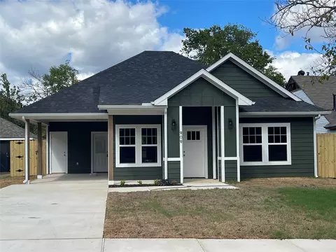 909 W Walker St, Denison, TX 75020