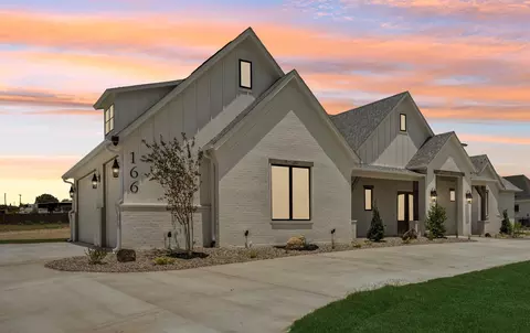 166 Coalson Xing, Azle, TX 76020