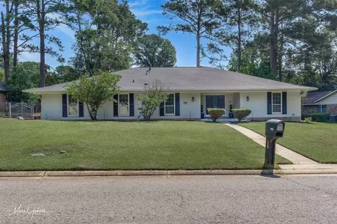 1134 Japonica Ln, Shreveport, LA 71118