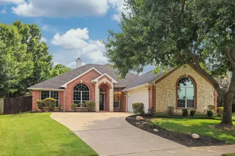 3920 Blake Ashton Dr, Arlington, TX 76001