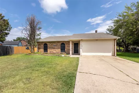 3904 Corkwood Dr, Mesquite, TX 75150