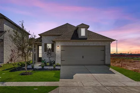 1911 Flaxen Dr, Forney, TX 75126