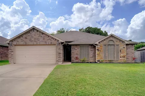 2205 Turtle Cove Dr, Mansfield, TX 76063