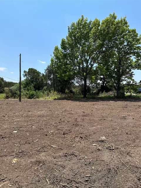3519 Evergreen Dr, Granbury, TX 76048
