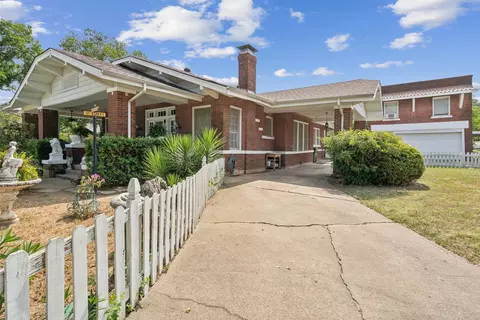 602 SW 4th Ave, Mineral Wells, TX 76067