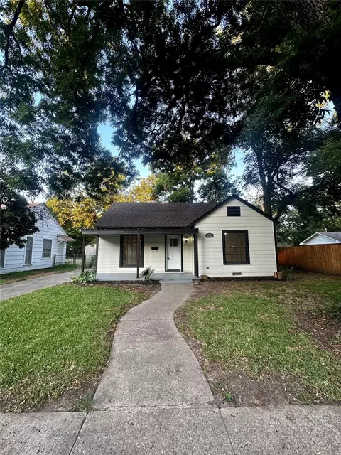 540 S Dixon St, Gainesville, TX 76240