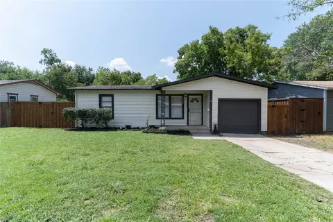 6658 Marie St, North Richland Hills, TX 76180