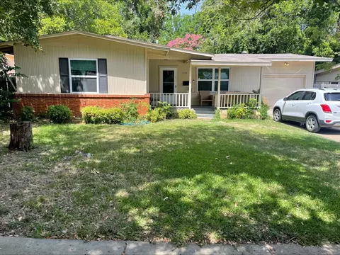 1113 22nd St, Grand Prairie, TX 75050