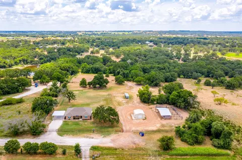 521 Hereford Rd, Poolville, TX 76487