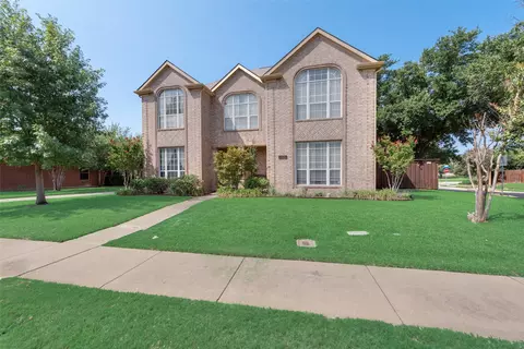 1328 Parma Dr, Lewisville, TX 75077