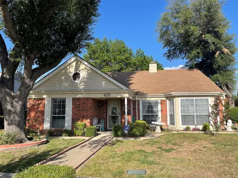 416 Picketts Dr, Mesquite, TX 75149