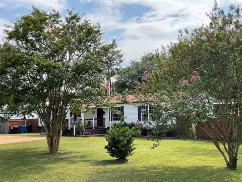 5253 Alfalfa Dr, Bossier City, LA 71111