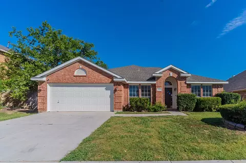 1009 Bonanza Dr, Arlington, TX 76001