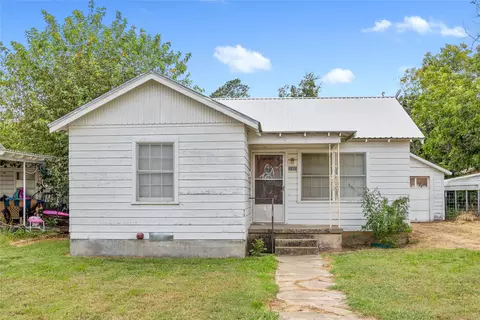 2505 Vine St, Brownwood, TX 76801
