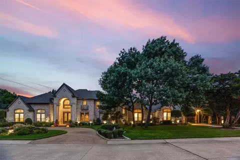 1717 Windmill Cir, Desoto, TX 75115