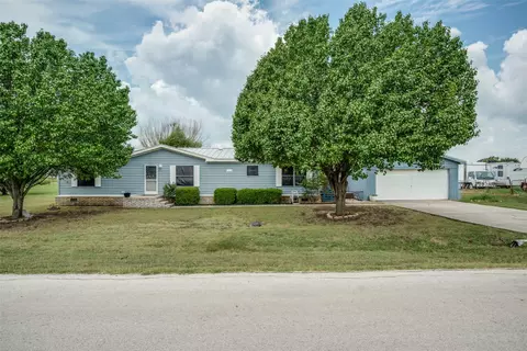 1007 Spring Flower Dr, Krum, TX 76249 photo 3