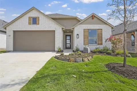 3607 Hickory St, Sherman, TX 75092