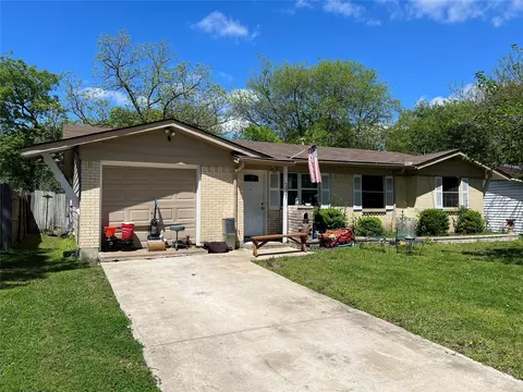 3521 Bahamas Dr, Mesquite, TX 75150