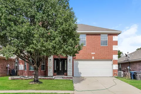11005 Fawn Valley Dr, Fort Worth, TX 76140
