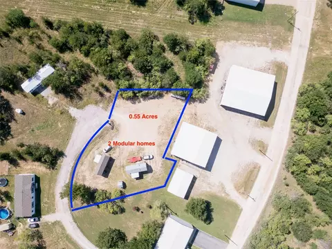 104 Cimmarron Ct, Runaway Bay, TX 76426