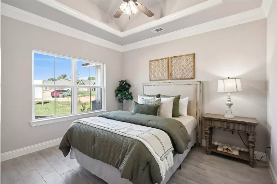 Bedroom - 736 Jameson, Springtown, TX 76082 photo 5 of 6