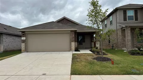 218 Greengate Dr, Boyd, TX 76023
