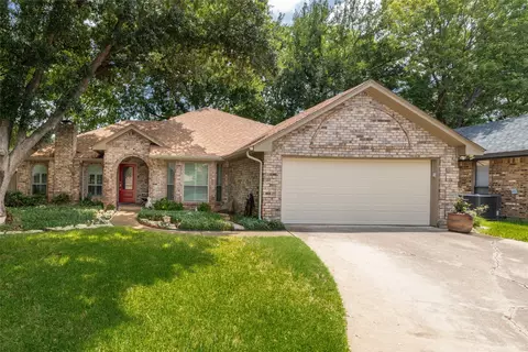 5205 Andalusia Ct, Arlington, TX 76017