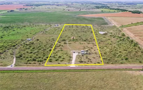2270 Fm 984, Ennis, TX 75119