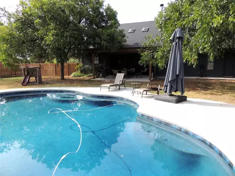 214 Country Pl S, Abilene, TX 79606