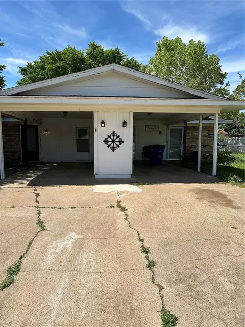 602 Casa Linda St, Ennis, TX 75119