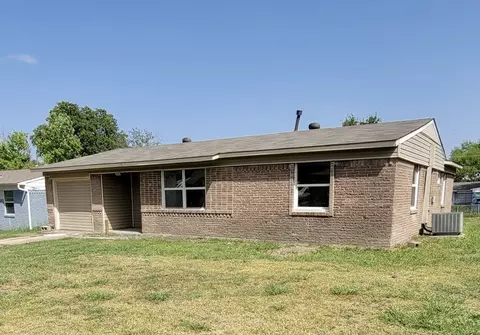 2920 Elder Dr, Mesquite, TX 75150