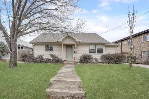 314 Jagoe St #A & B, Denton, TX 76201