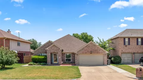 6405 Viking Trl, Arlington, TX 76001