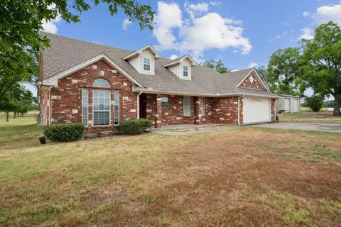 846 Moss Ln, Weatherford, TX 76088